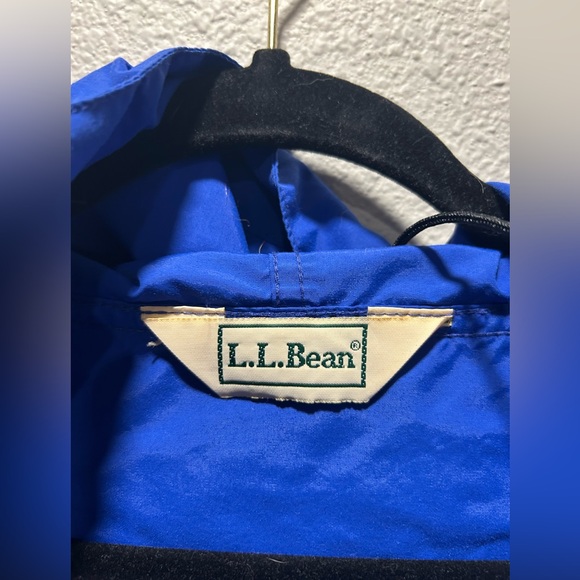 Vintage LLBEAN Windbreaker - Picture 5 of 6